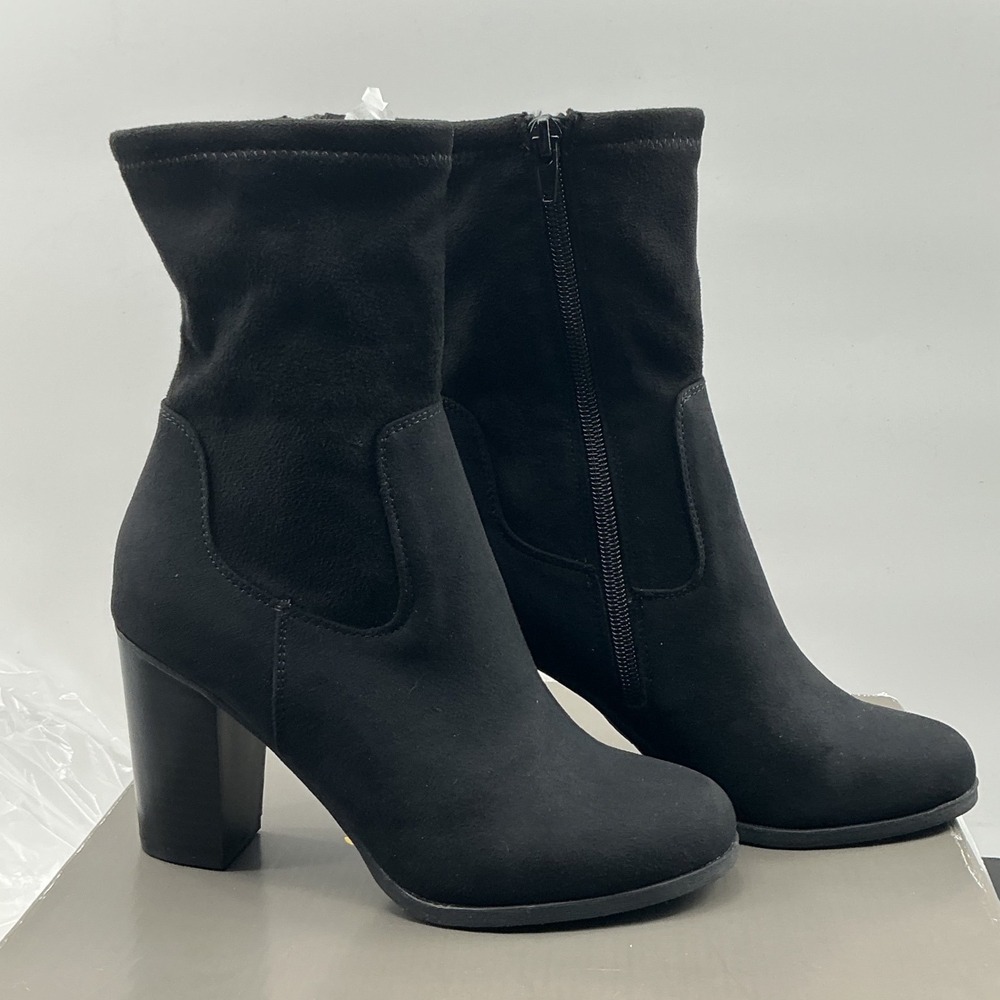 Style & Co Womens Black Faux Suede Block Heel Sock Ankle Boots Size 5.5